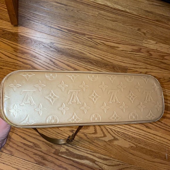 AUTHENTIC LV - Picture 13 of 16